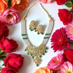 Elegant Green and Gold Jadau Necklace Set